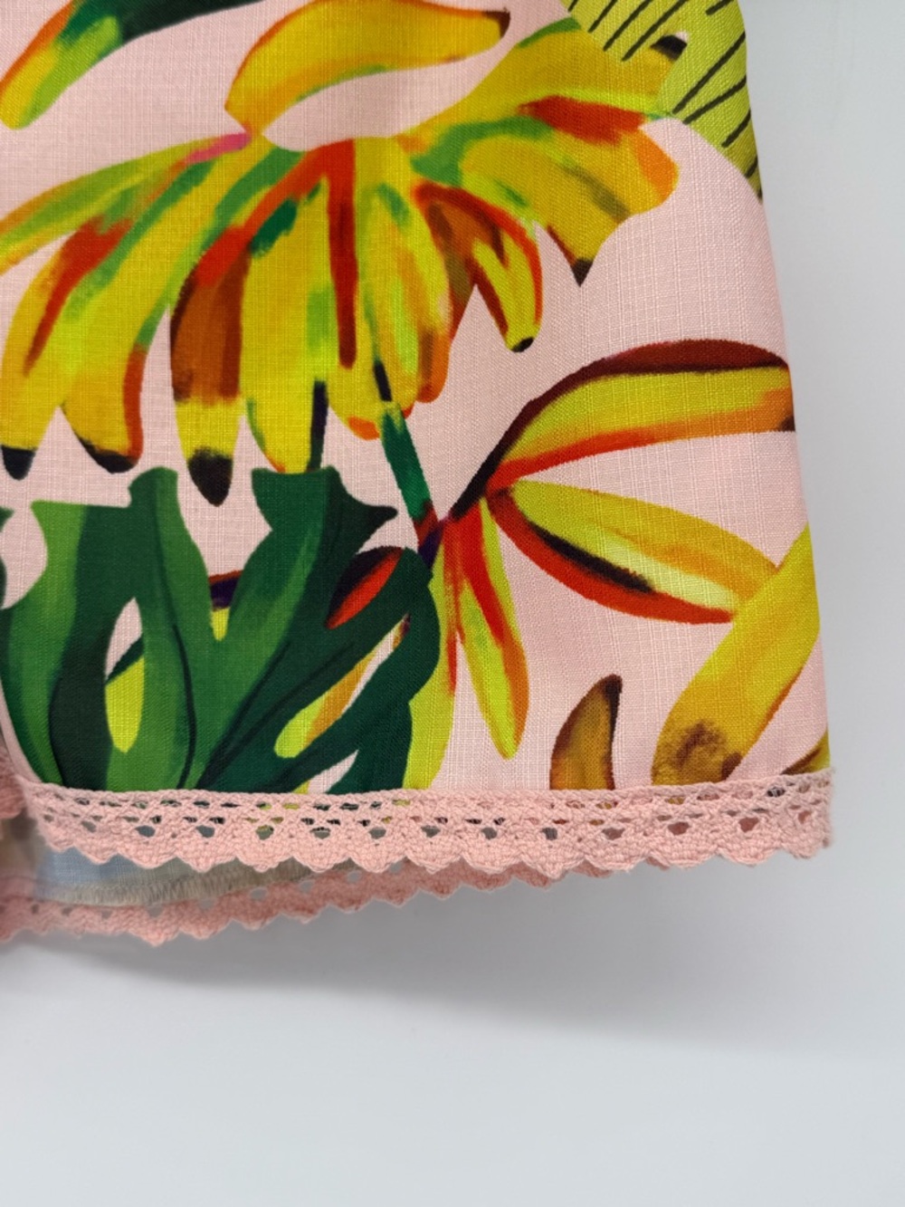 Belted Lace Trim Tropical Palm Print by L’Atiste by Amy Size Small NWOT Vacay - Picture 9 of 14
